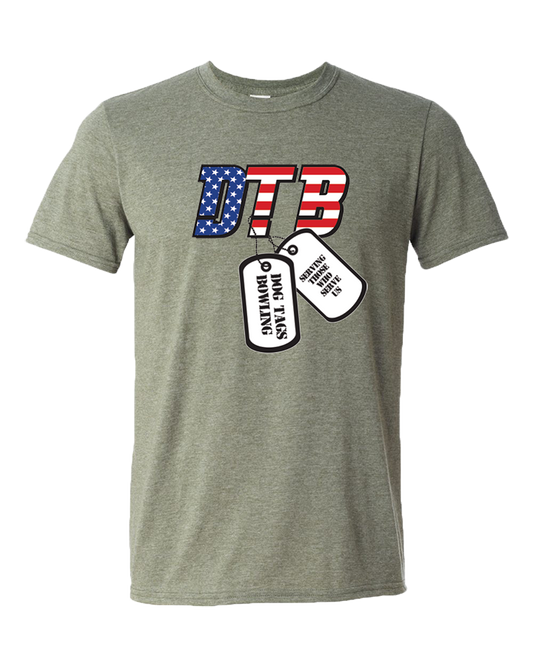 DOG TAGS USA T-SHIRT